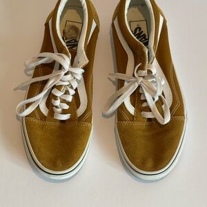 Vans Men’s Old Skool Suede Sneakers - Mustard/White